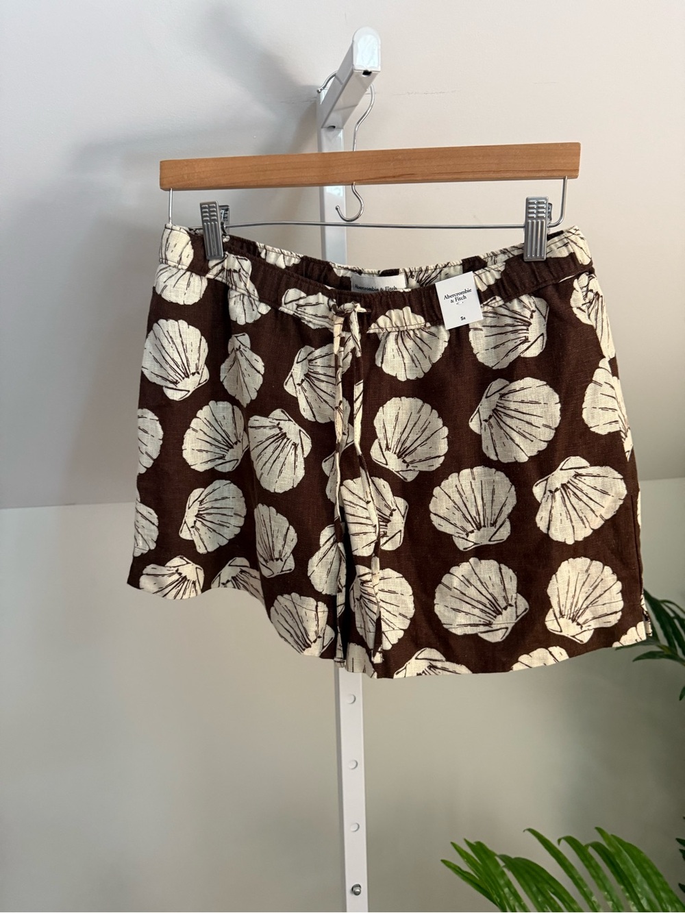 Abercrombie Mid Rise Linen-Blend Pull-On Short size Smallr - Picture 2 of 4